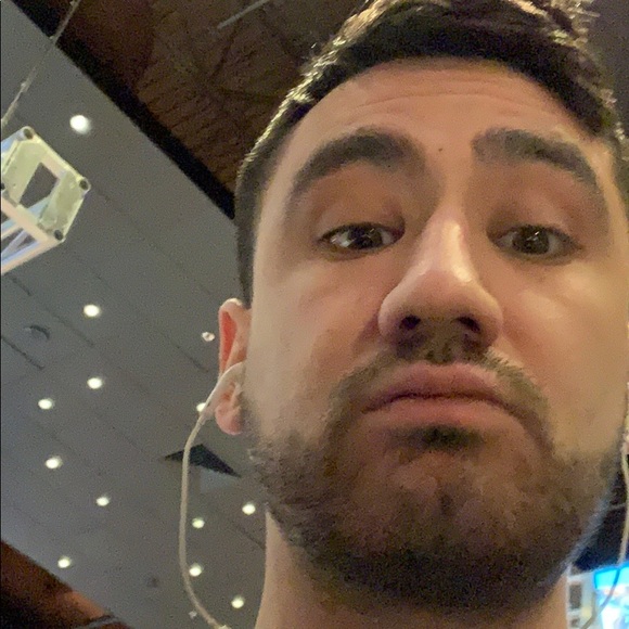 Meet your Posher, Hunter - Picture 1 of 1